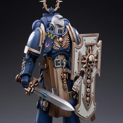 Warhammer 40K Ultramarines Bladeguard Veterans 03 1/18 Scale Figure