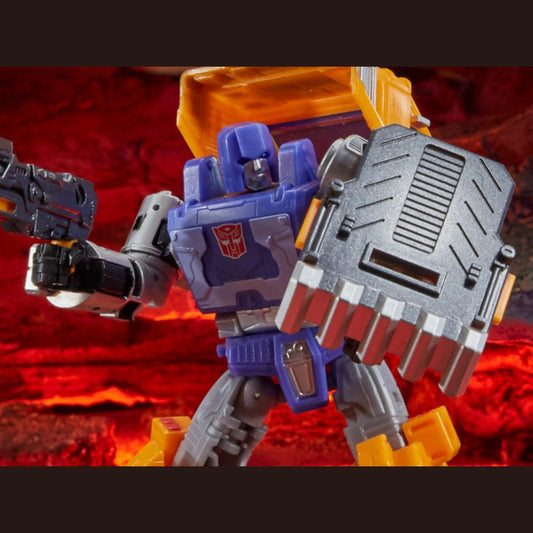 Transformers Kingdom War for Cybertron Deluxe Huffer